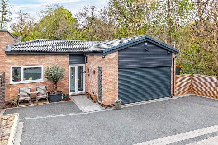4 Bedroom Bungalow For Sale In Stairfoot Walk, Leeds, West Yorkshire, LS16