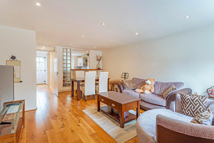 2 Bedroom End Of Terrace House To Rent In Cardigan Street, Oxford, OX2