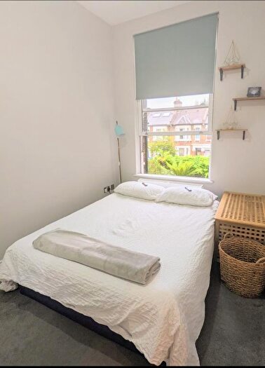 2 Bedroom Flat To Rent In York Grove, Peckham, London, SE15
