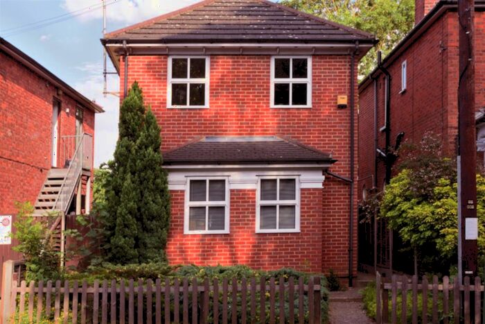 2 Bedroom Flat To Rent In Warley Hill, Warley, Brentwood, CM14