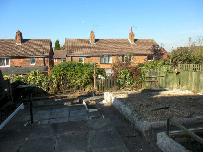 3 Bedroom SemiDetached House To Rent In Essex Drive, Kidsgrove, Stoke