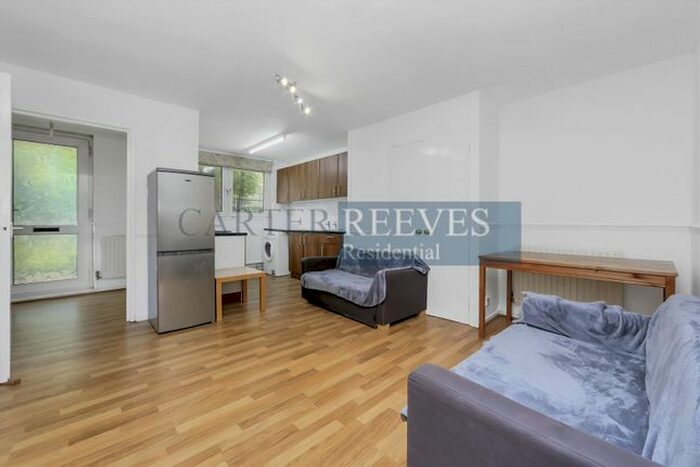 4 Bedroom Flat To Rent In Oakley Square, Euston, Camden, Kings Cross, London, NW1