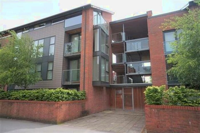2 Bedroom Apartment To Rent In Barlow Moor Road, Didsbury, M20
