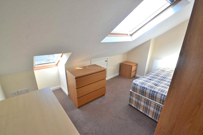 6 Bedroom Terraced House To Rent In St Edwards Road, Reading, Berkshire, RG6