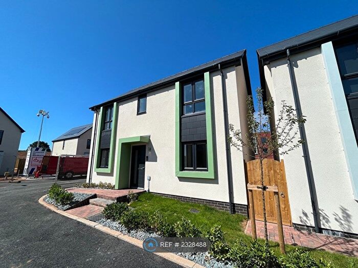 3 Bedroom Detached House To Rent In Bayley Place, Exeter, EX1