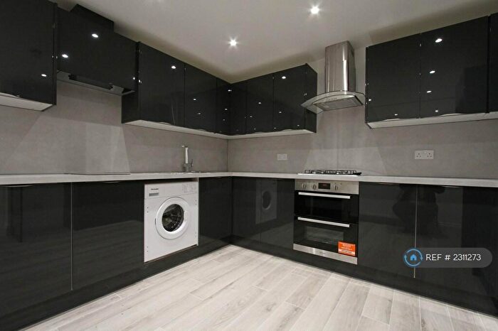 6 Bedroom Terraced House To Rent In Quendon Road, Basildon, SS14