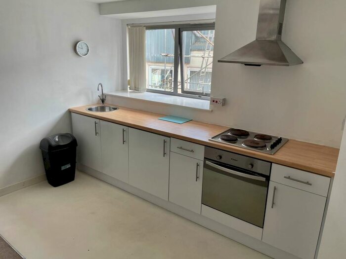 1 Bedroom Flat To Rent In The Kingsway, City Centre, Swansea, SA1