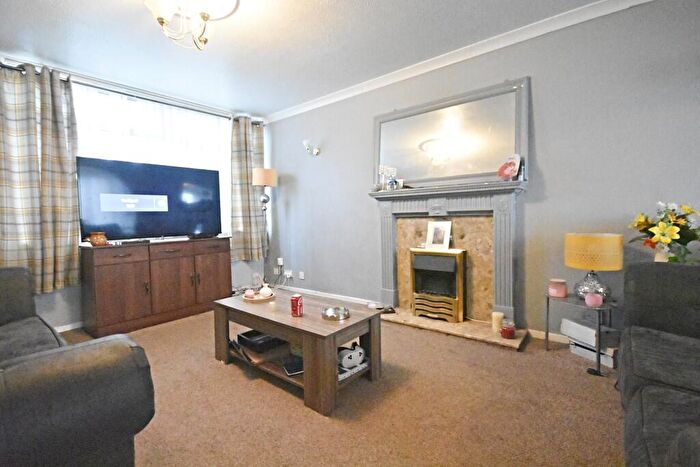 3 Bedroom End Of Terrace House For Sale In Deptford Crescent, Bulwell, NG6