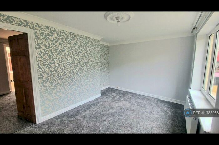 3 Bedroom Semi-Detached House To Rent In Coronation Avenue, Shafton, Barnsley, S72