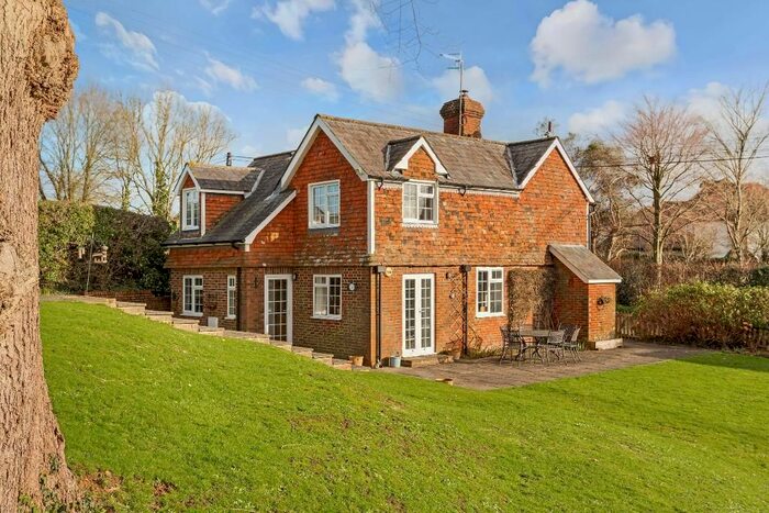 4 Bedroom Detached House For Sale In Bluecoat Lane, Goudhurst, Kent, TN17