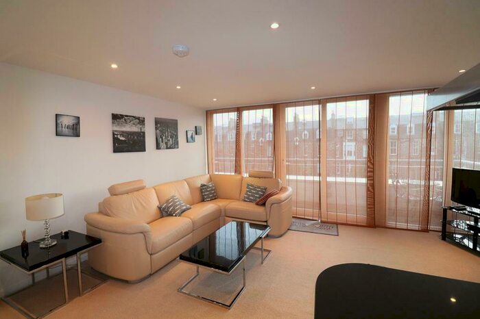 2 Bedroom Penthouse To Rent In Dempsey Court, Queen's Lane North, AB15
