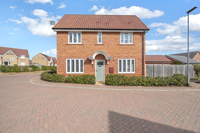 3 Bedroom Detached House For Sale In Cossie Close, Bury St. Edmunds, IP32