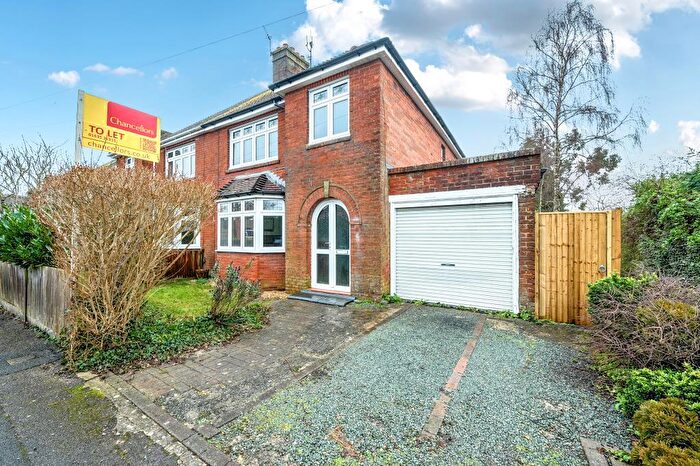 3 Bedroom Semi-Detached House To Rent In Newbury, Berkshire, RG14