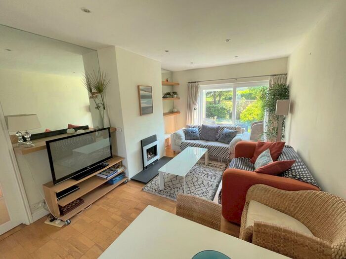 2 Bedroom Semi-Detached Bungalow For Sale In Thistleboon Drive, Mumbles, Swansea, SA3