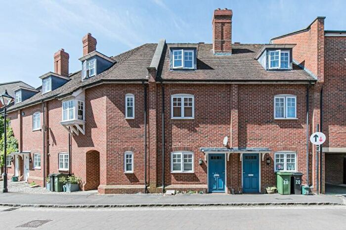 3 Bedroom Town House To Rent In Coopers Lane, Abingdon, OX14