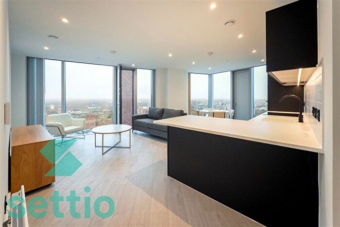 2 Bedroom Apartment To Rent In Vista River Tower, M3