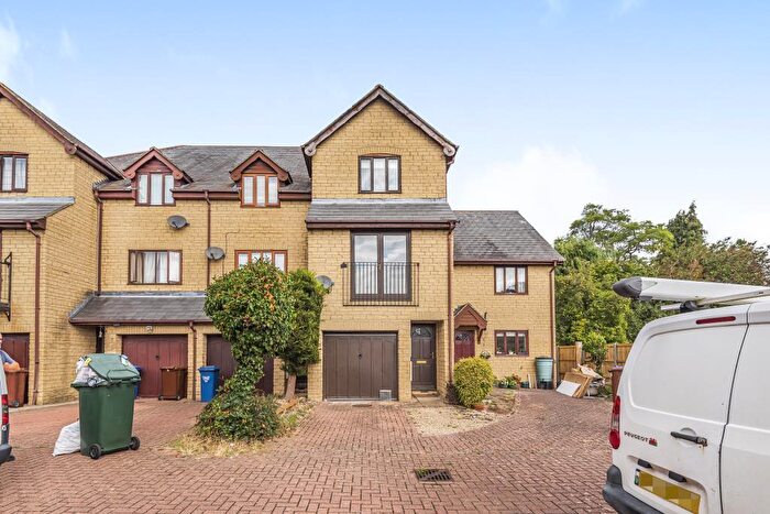 3 Bedroom End Of Terrace House To Rent In Victoria Court, Bicester, OX26