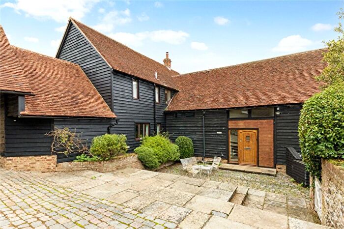 4 Bedroom Detached House For Sale In Pipers Hill, Great Gaddesden, Hemel Hempstead, Hertfordshire, HP1