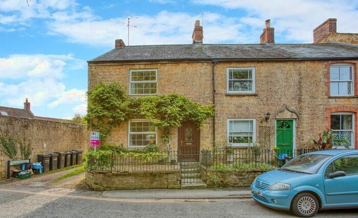 3 Bedroom End Of Terrace House For Sale In Goulds Brook Terrace, Crewkerne, TA18