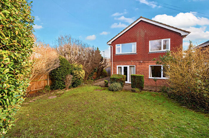 4 Bedroom Link Detached House For Sale In Crofton Lane, Petts Wood, Orpington, BR6
