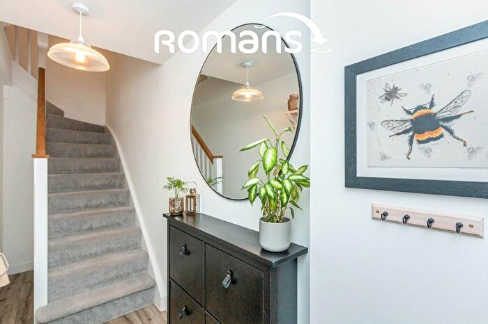 2 Bedroom Coach House For Sale In Condor Way, Basingstoke, Hampshire, RG24