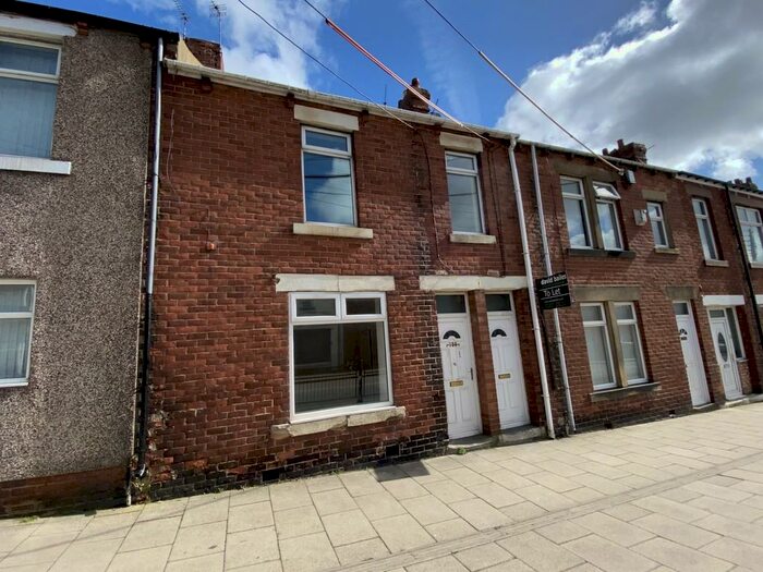 1 Bedroom Ground Flat To Rent In Park Road, South Moor, Stanley, DH9