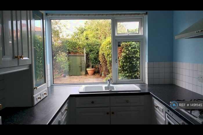 1 Bedroom Maisonette To Rent In Derby Road, Enfield, EN3