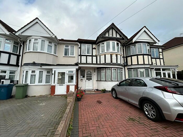 3 Bedroom Terraced House To Rent In Warden Avenue, Harrow, HA2