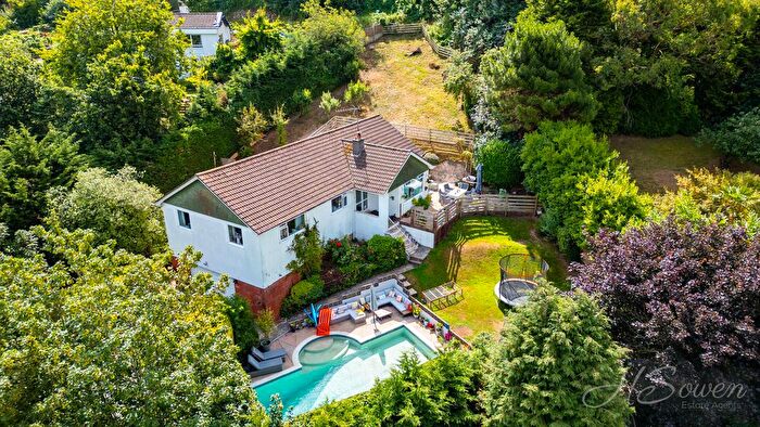 3 Bedroom Detached House For Sale In Meadfoot Close, Torquay, TQ1