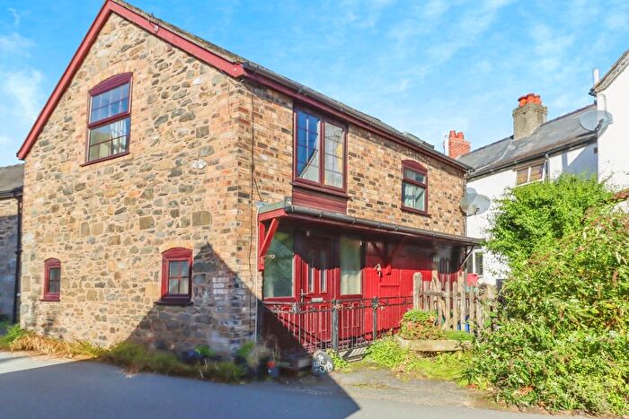 3 Bedroom Detached House For Sale In Penybontfawr, Oswestry, Powys, SY10
