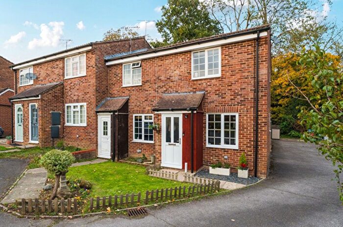 2 Bedroom End Terrace House For Sale In Mapledown Close, Southwater, RH13