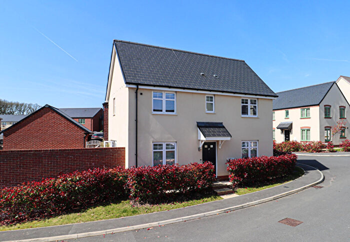 3 Bedroom Detached House For Sale In Eagle Way, St Albans, AL4