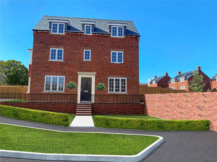 4 Bedroom Detached House For Sale In The Brooks, Burghfield Common, Reading, Berkshire, RG7