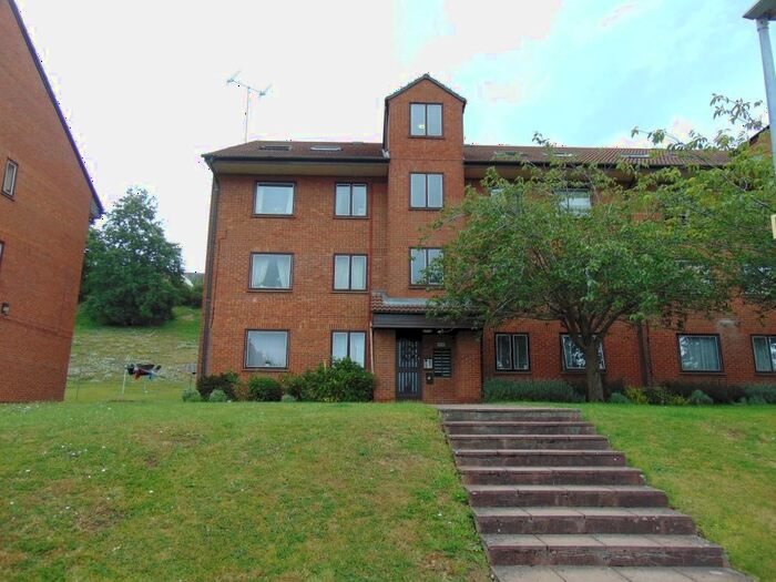 Studio To Rent In Tippett Rise, Dale Road, Reading, RG2