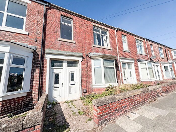 2 Bedroom Flat For Sale In Wensleydale Terrace, Blyth, NE24
