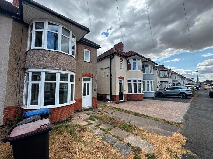 3 Bedroom Semi-Detached House To Rent In Thirlmere Road, Hinckley, Leicestershire, LE10