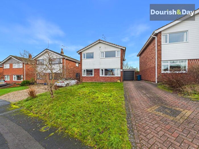 4 Bedroom Detached House For Sale In Fountain Fold, Gnosall, ST20