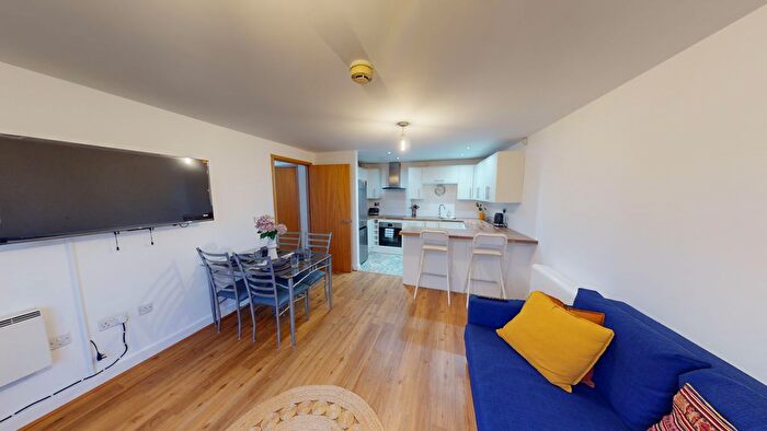 1 Bedroom Flat To Rent In Tradewind Square, Liverpool, L1