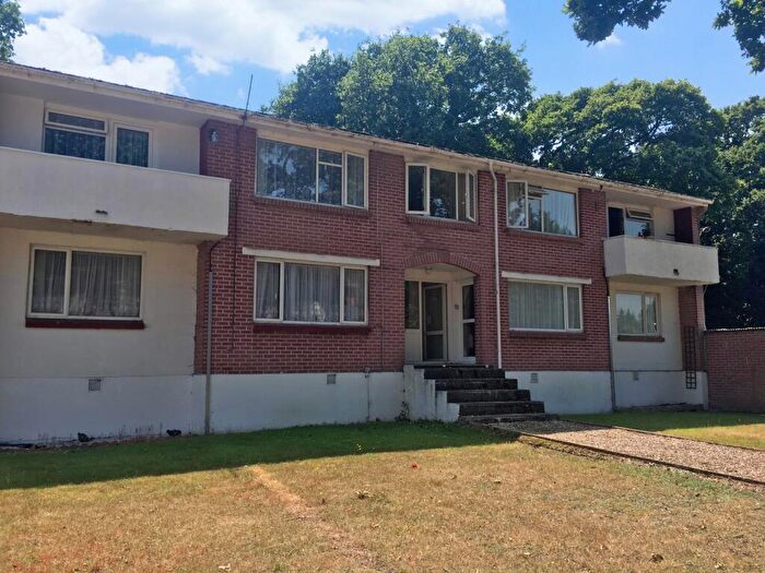 2 Bedroom House To Rent In Plantation Court, Canford Heath, BH17