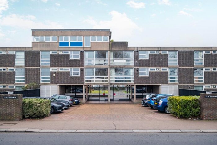 3 Bedroom Flat To Rent In South Row London, SE3