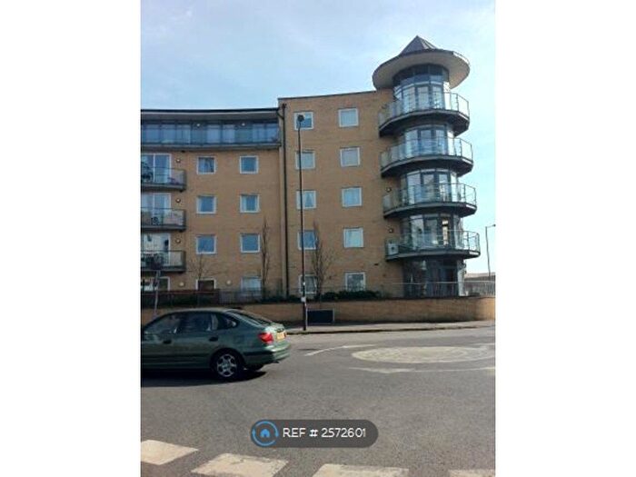 1 Bedroom Flat To Rent In Berberis House, Feltham, TW13