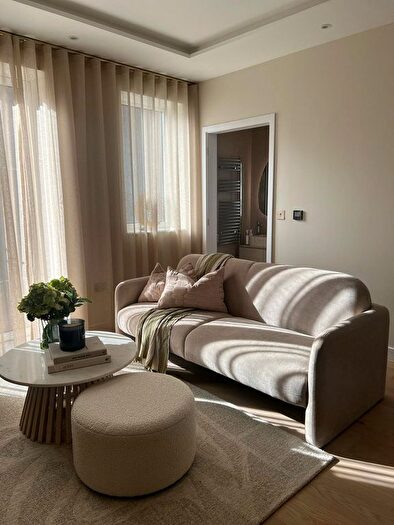 2 Bedroom Flat For Sale In Unit A The Warwick, Ealing, W5