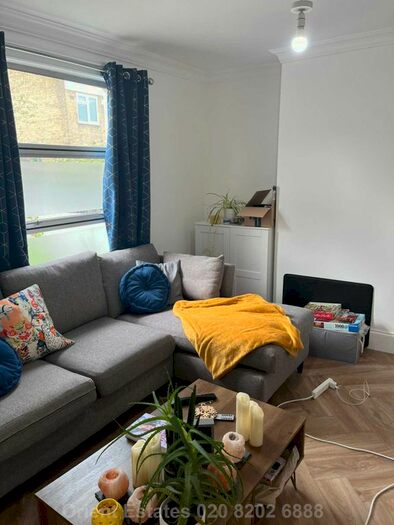 1 Bedroom Terraced House To Rent In Mitford Road, London, N19