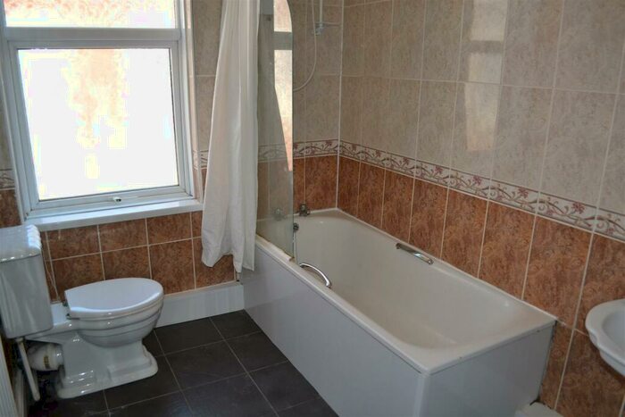 5 Bedroom Maisonette To Rent In (£pppw) Rothbury Terrace, Heaton, NE6