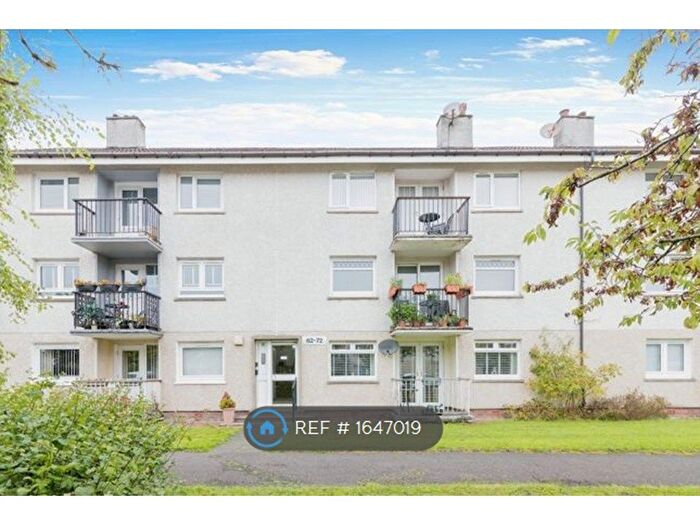 2 Bedroom Flat To Rent In Aikman Place, Glasgow, G74