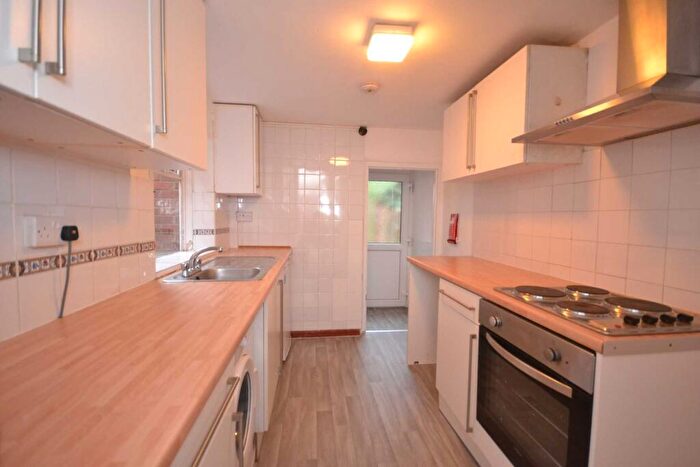 4 Bedroom Terraced House To Rent In Blenheim Road, Reading, RG1