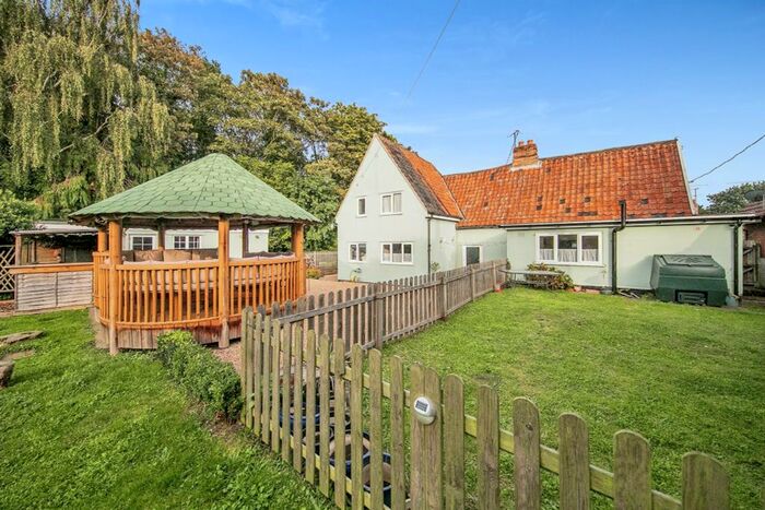 4 Bedroom Detached House For Sale In Main Road, Little Glemham, Woodbridge, IP13