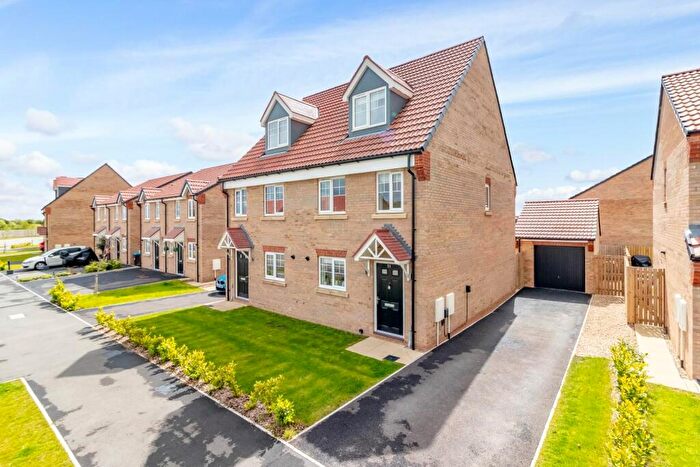 3 Bedroom Semi Detached House For Sale In Blackbird Avenue, Knaresborough, HG5