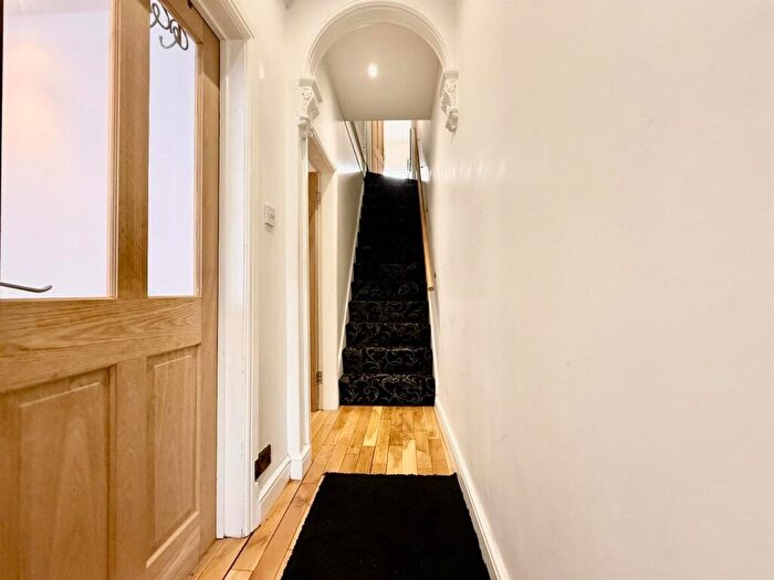 3 Bedroom Terraced House For Sale In Howard Street, Loughborough, LE11