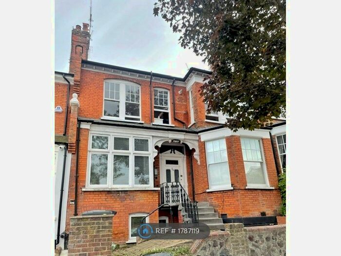 2 Bedroom Flat To Rent In Woodland Rise, London, N10